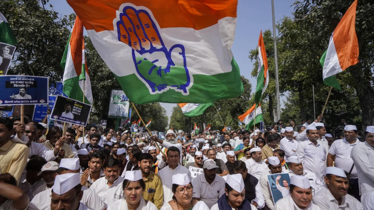 protests rahul gandhi defamation case.jpg