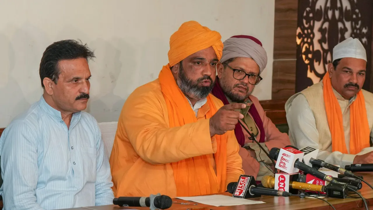 Syed Naseeruddin Chishti, Chairman of the All India Sufi Sajjadanshin Council and successor of the spiritual head of Ajmer Dargah, speaks during a press conference over amendments in the Waqf Act, in New Delhi, Tuesday, Aug. 6, 2024.