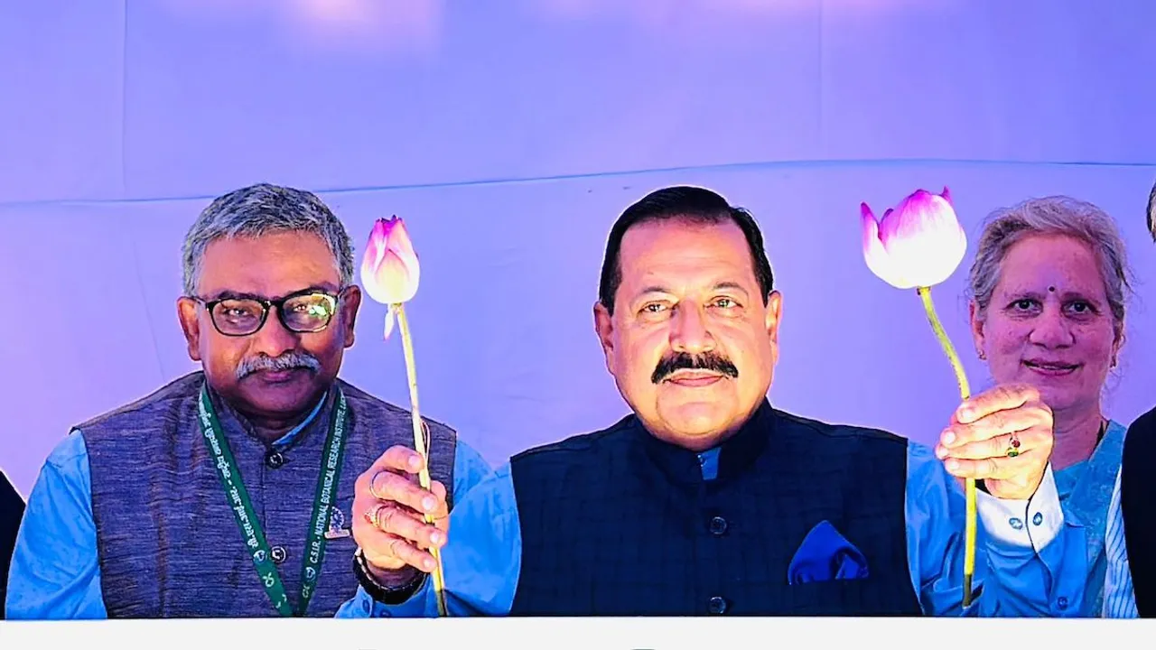 Jitendra Singh with Namoh 108 Lotus