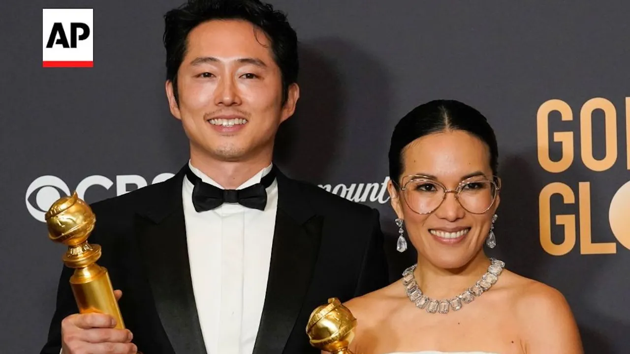 “Beef” stars Ali Wong and Steven Yeun both picked up Golden Globes for their leading roles in the limited TV series