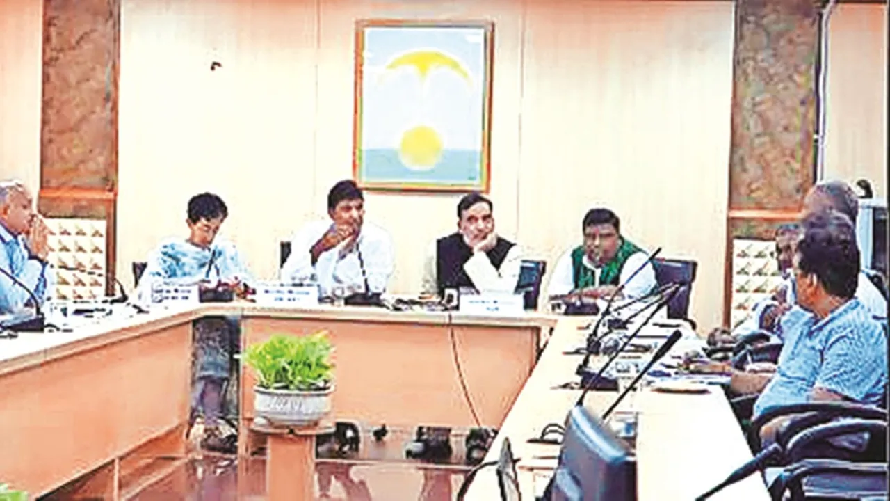Saurabh Bharadwaj Naresh Kumar