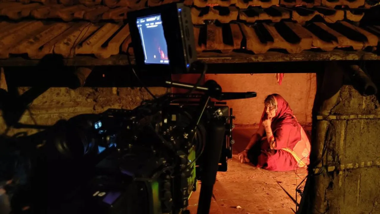 Shooting of 'Sunflowers Were the First Ones to Know' in progress