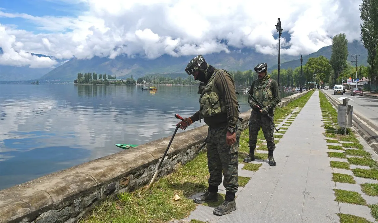 Security dal lake G20.jpg