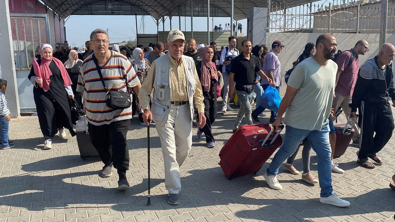 Rafah crossing Egypt Gaza.jpg