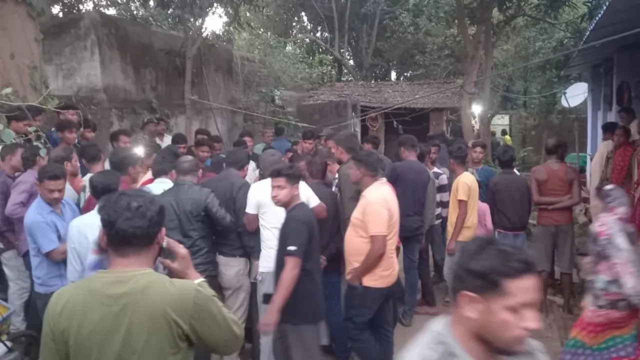 After a fight with her husband, a woman jumped into a well with three children, woman rescued after 7 hours