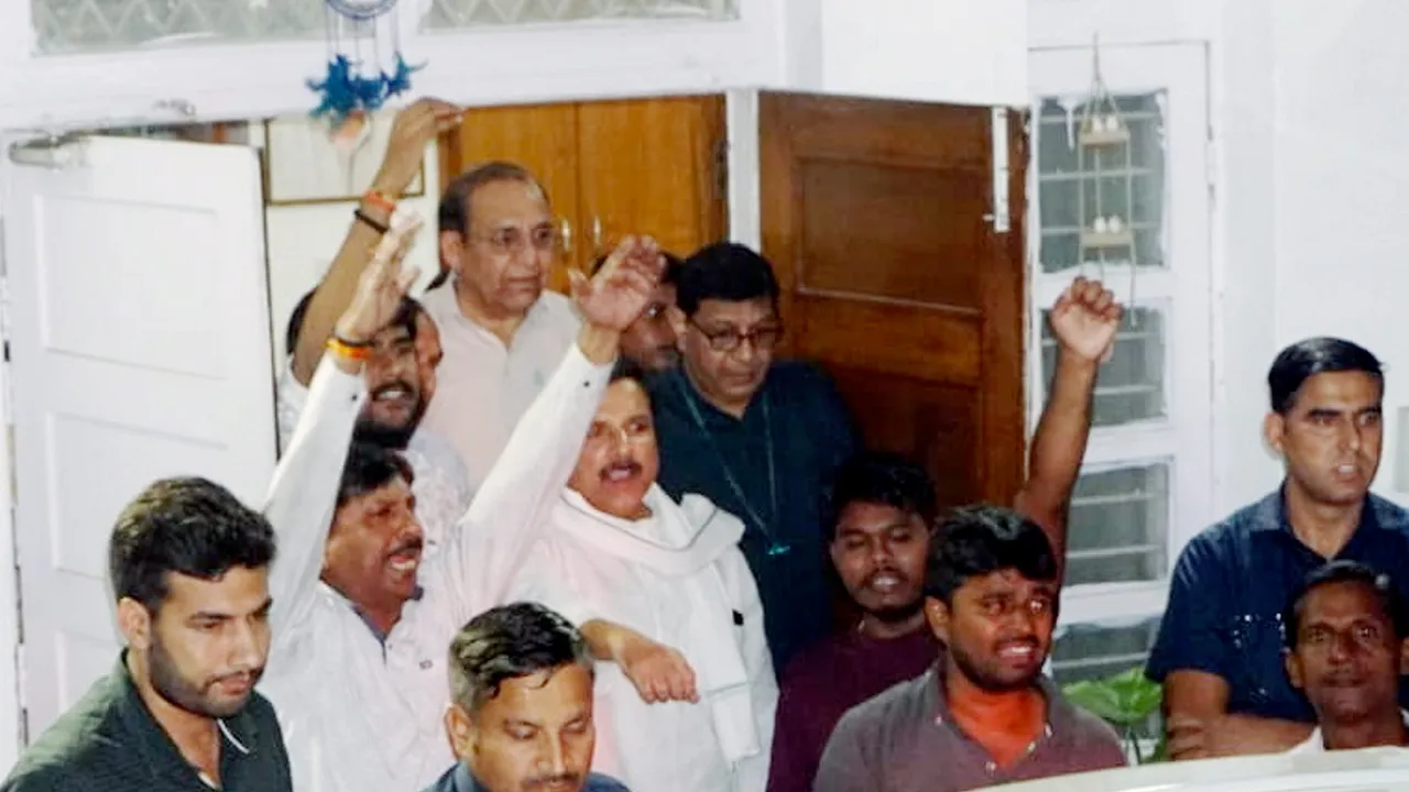 AAP Rajya Sabha MP Sanjay Singh being arrested by the Enforcement Directorate in connection with the Delhi excise policy case, in New Delhi