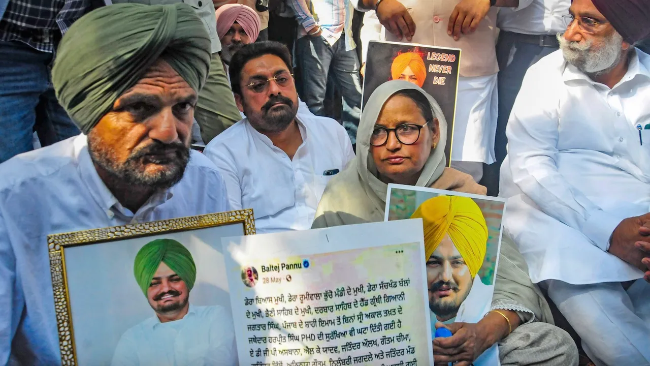 Sidhu Moosewala's father Balkaur Singh