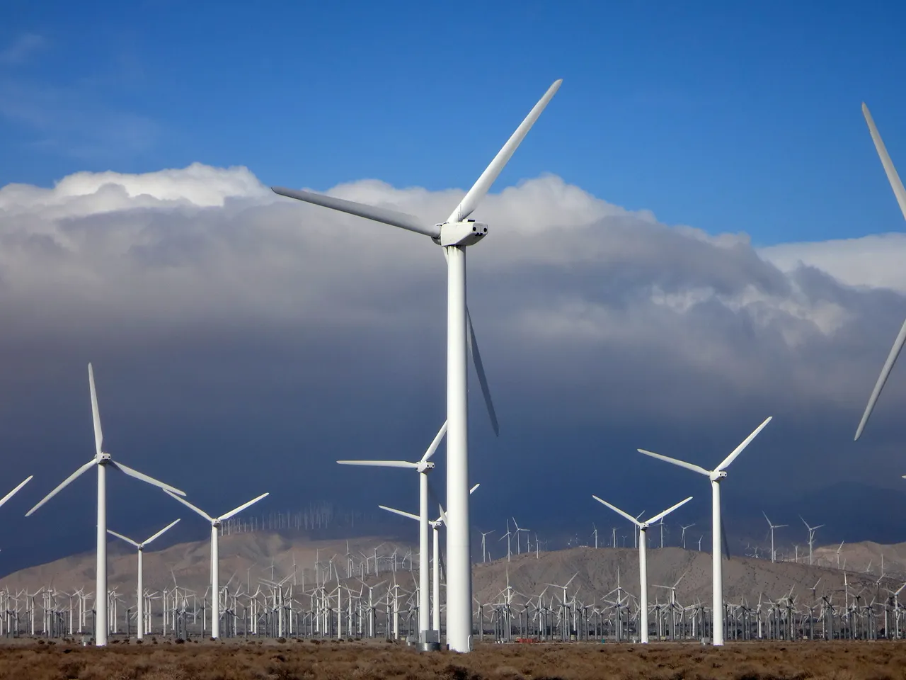 Wind turbines Wind energy.jpg