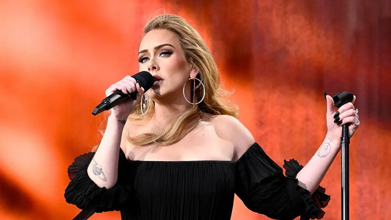Singer Adele