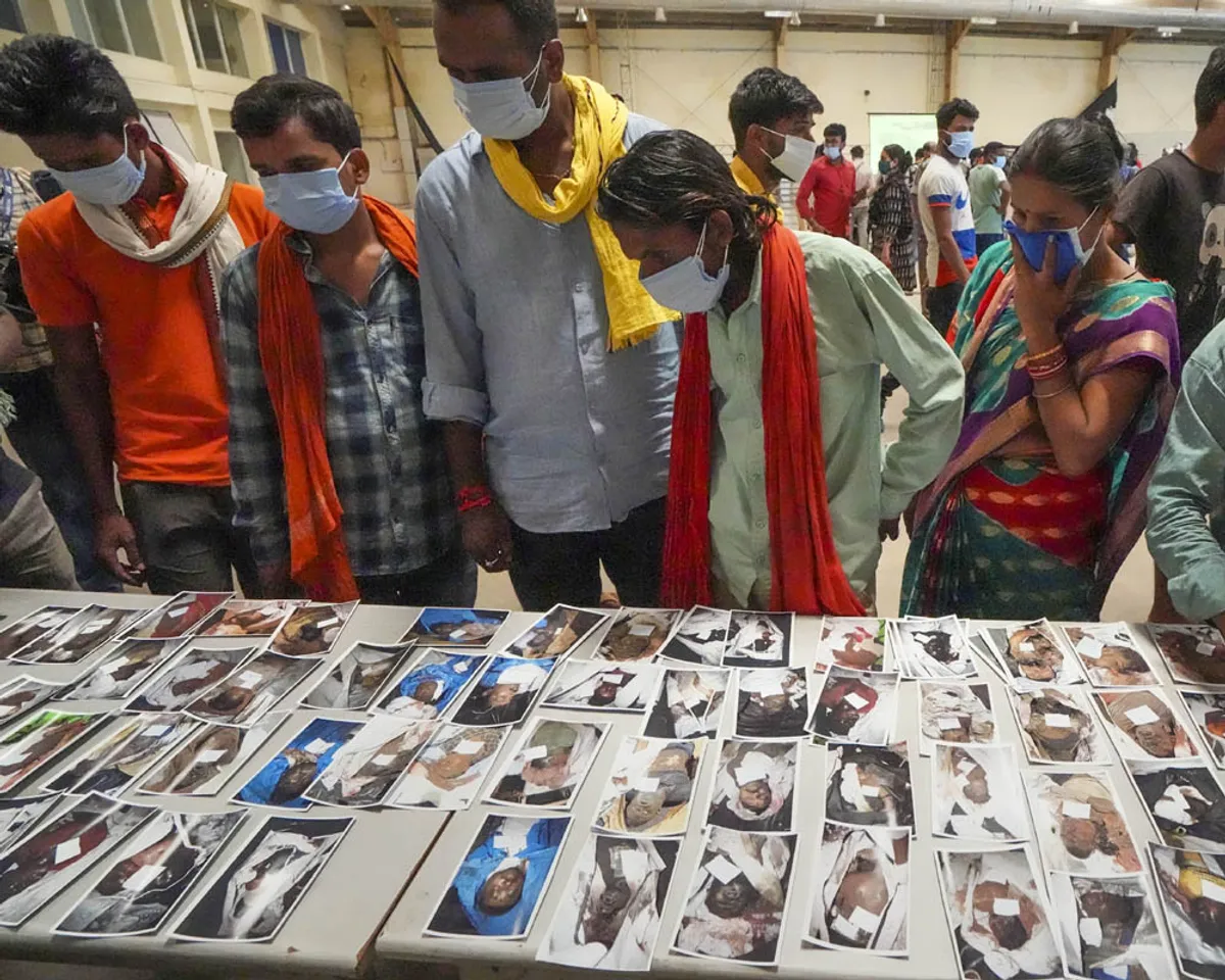DNA Sampling train crash odisha.jpg