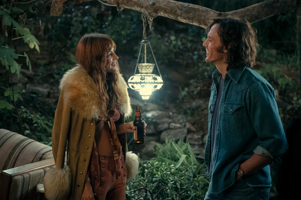 Daisy Jones & The Six Riley Keough