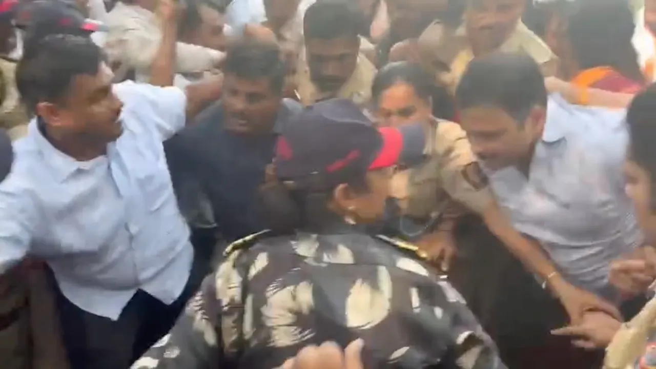 Violence at Savitribai Phule Pune University