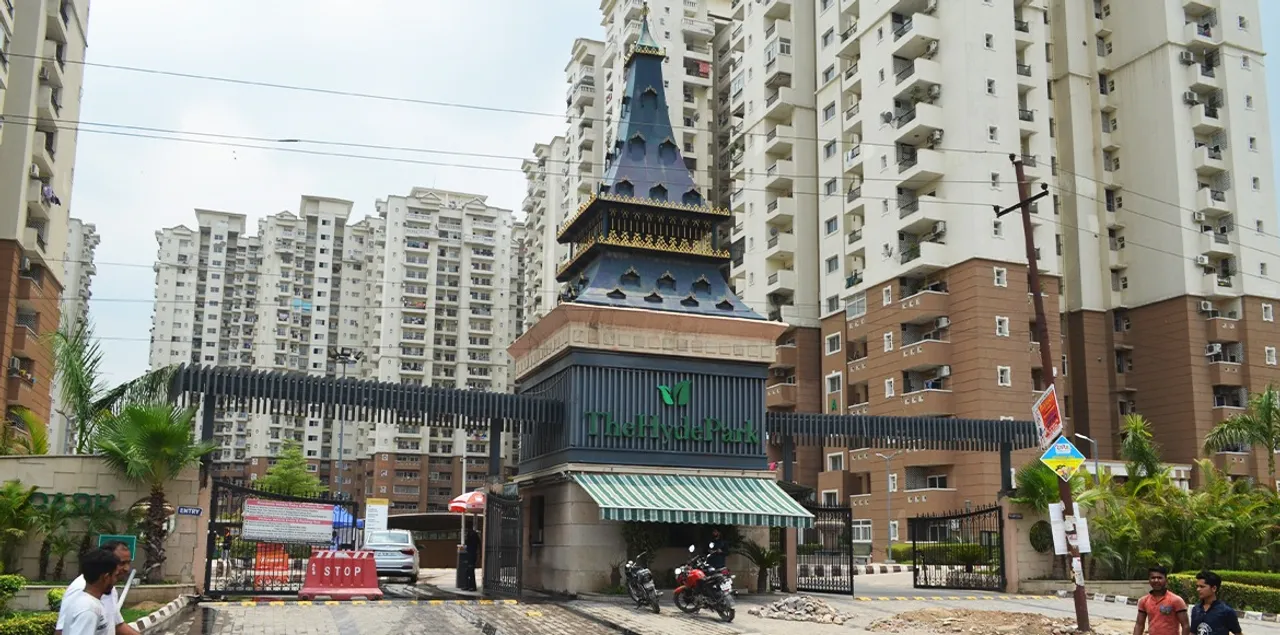 Hyde Park society in Sector 78 Noida