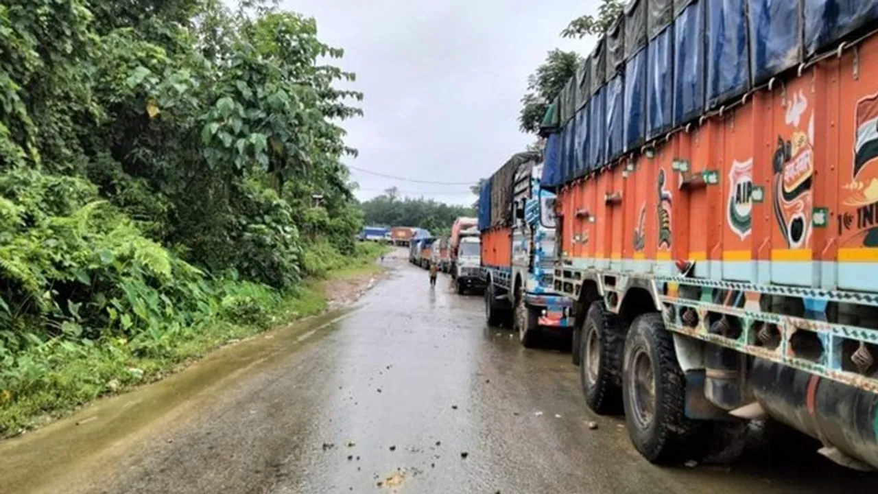 economic blockade MANIPUR.jpg