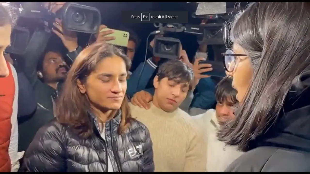 Vinesh Phogat Swati Maliwal