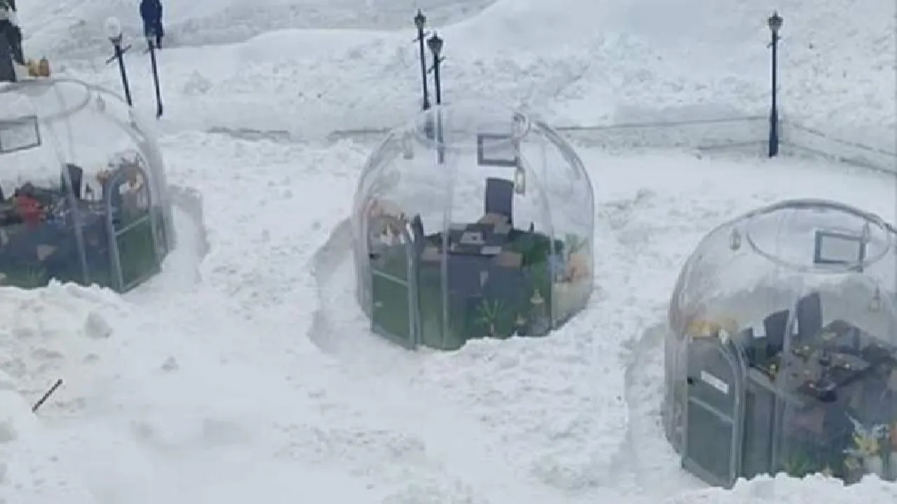 Glass igloo in Gulmarg