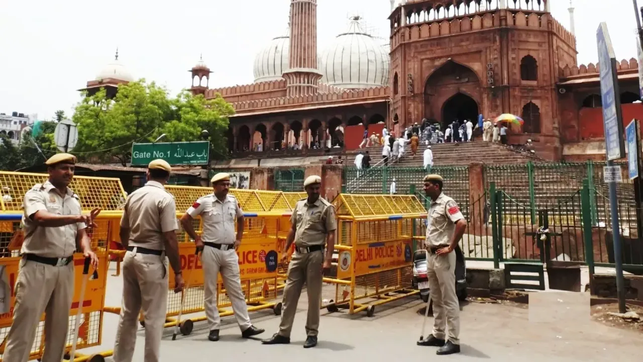 Jama Masjid Police.jpg