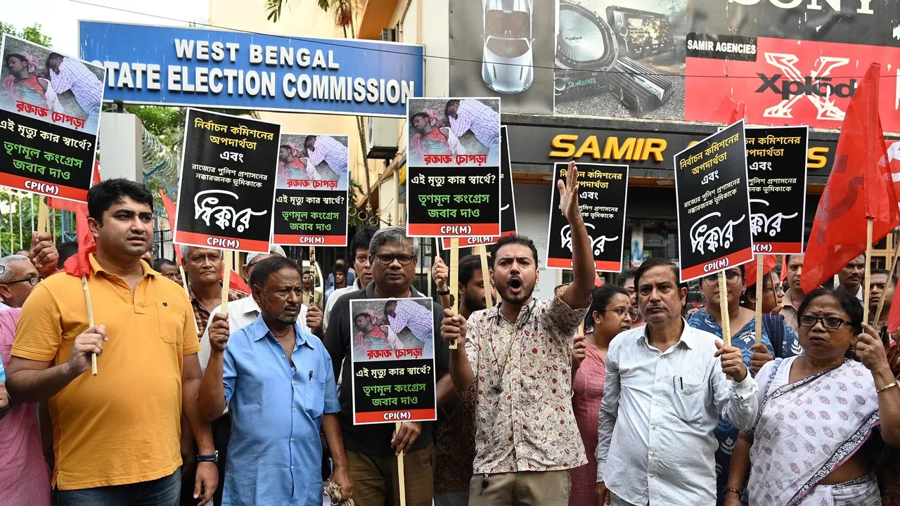 protests over violence panchayat polls.jpg