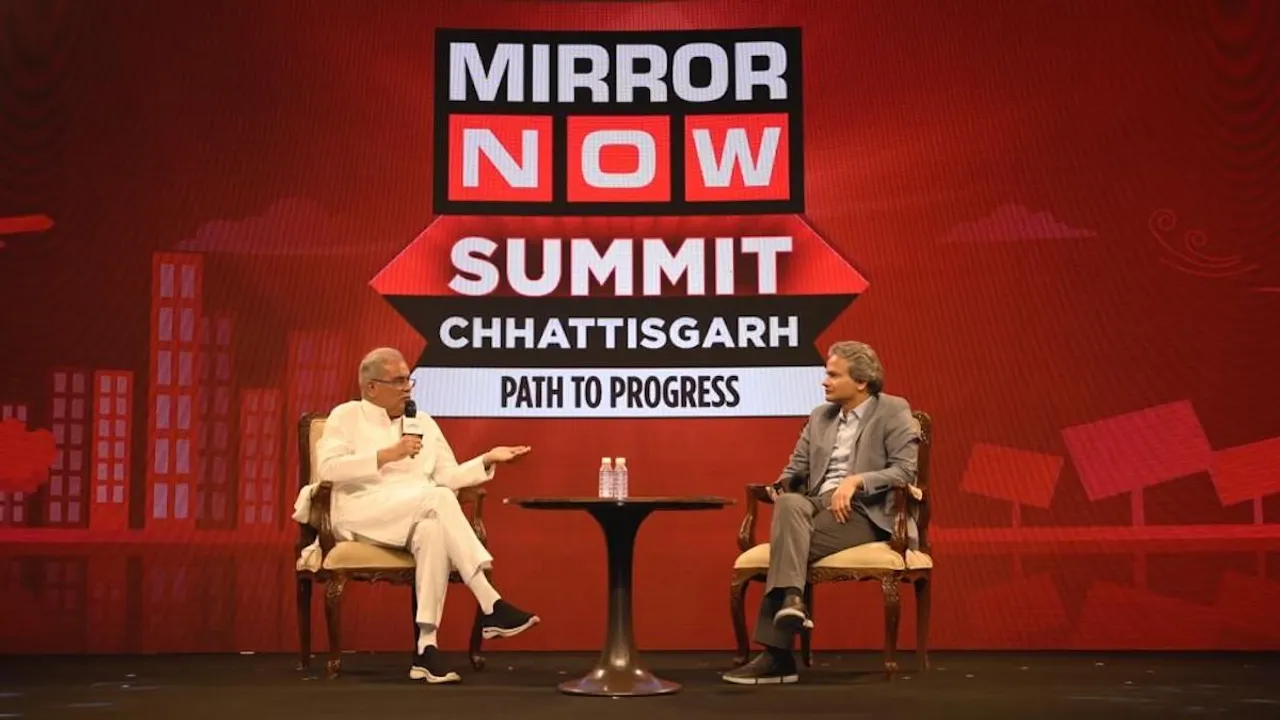 Bhupesh Baghel wtih Nikunj Garg, Managing Editor, Mirror Now at Mirror Now Summit Chhattisgarh.