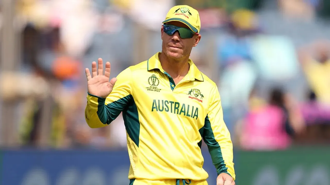 David Warner WHITE BALL.jpg
