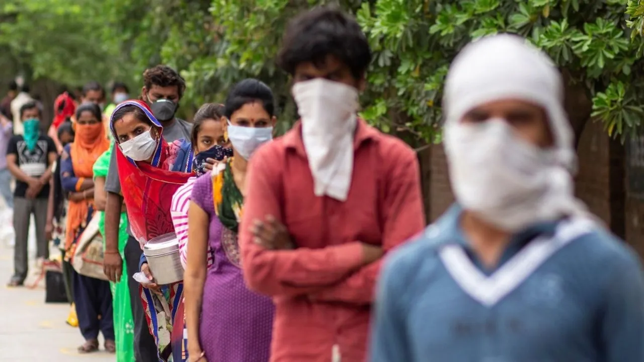 Face mask air pollution workers.jpg