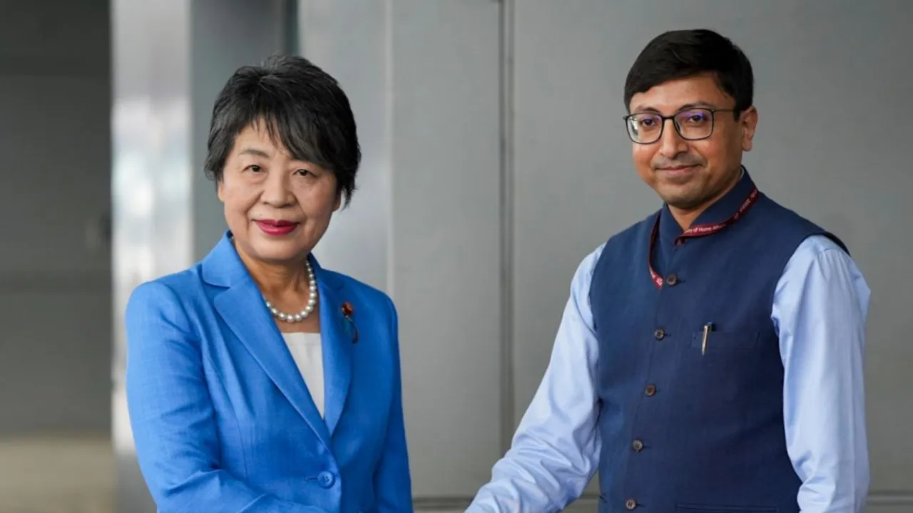 Japan's Foreign Minister Kamikawa Yoko being received on her arrival at the airport in New Delhi, Monday, Aug. 19, 2024