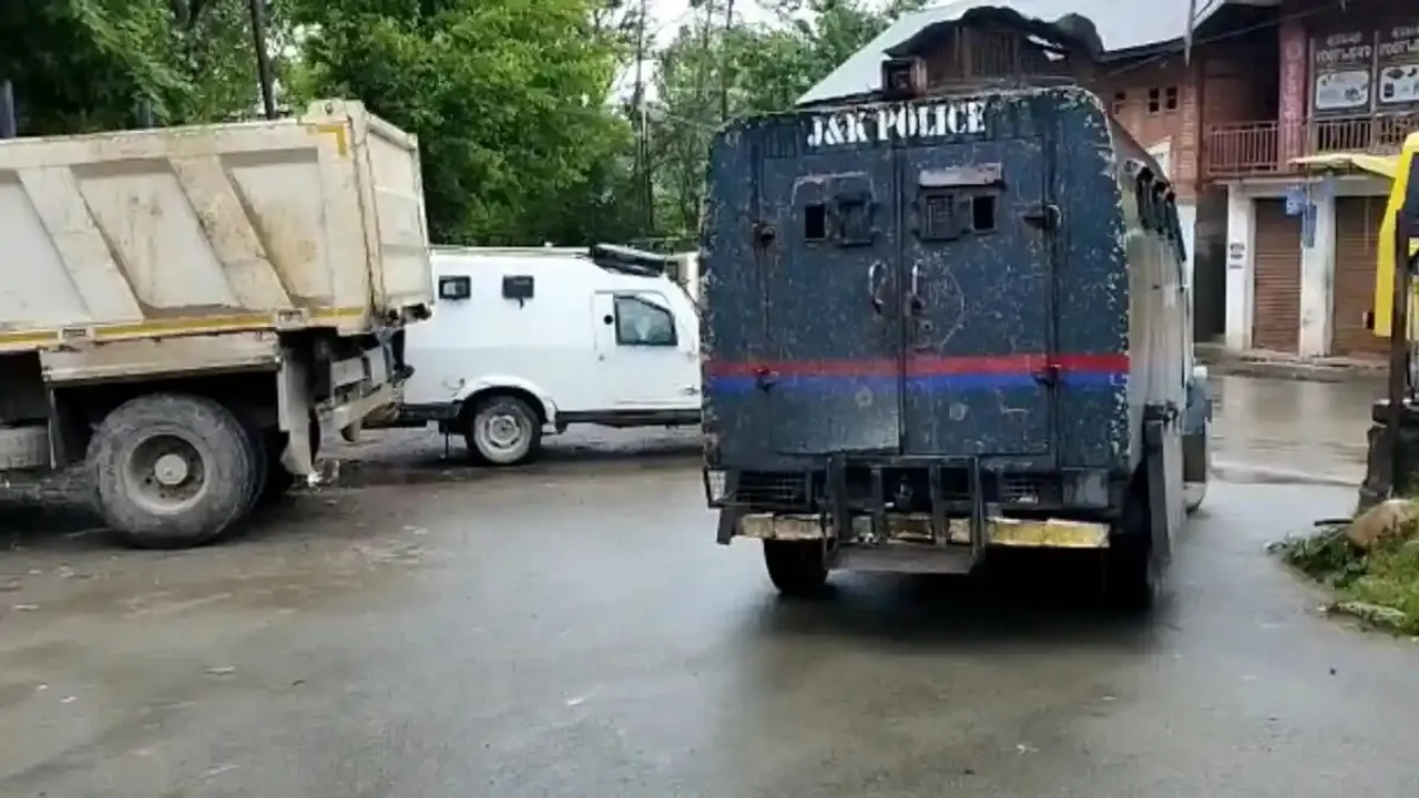 SIA raids in Srinagar