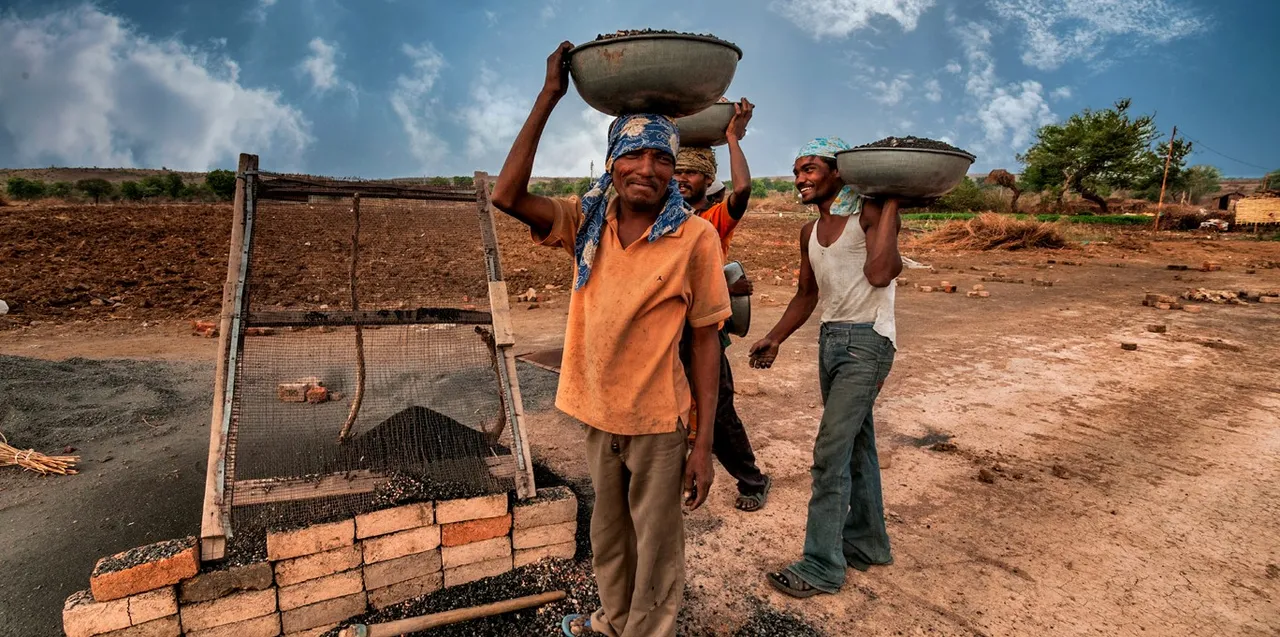 Poverty India.jpg