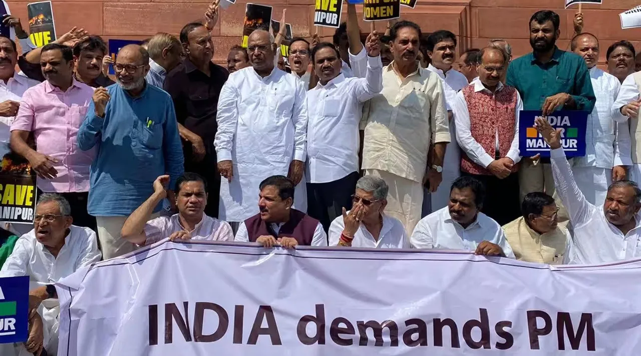 opposition protest outside parliament.jpg