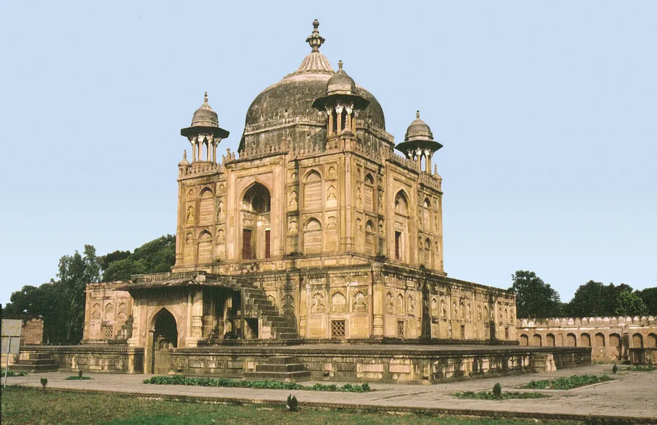 Prayagraj fort.jpg