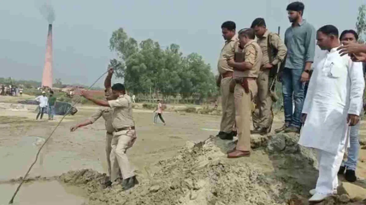 amroha police.jpg