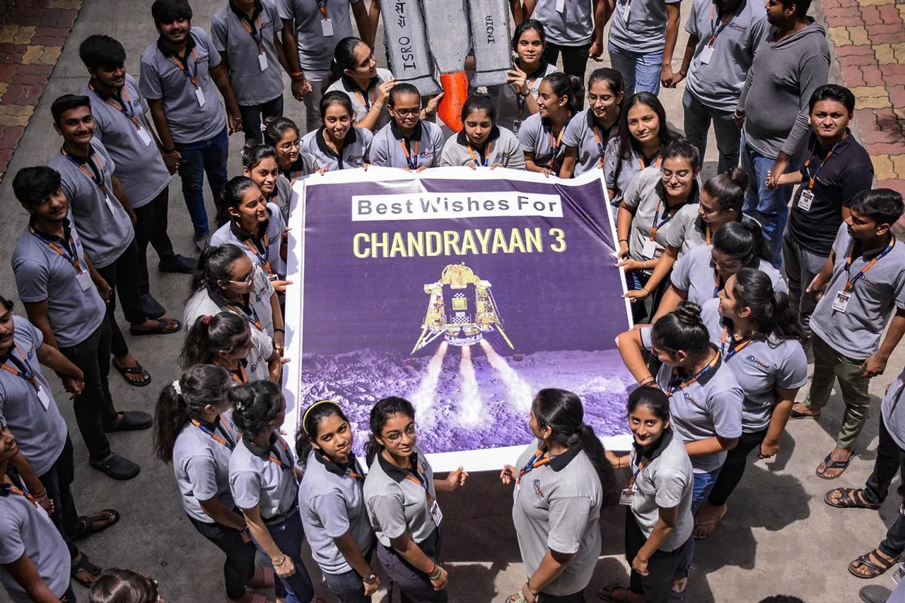 Prayers for Chandrayaan-3 landing in Kolkata