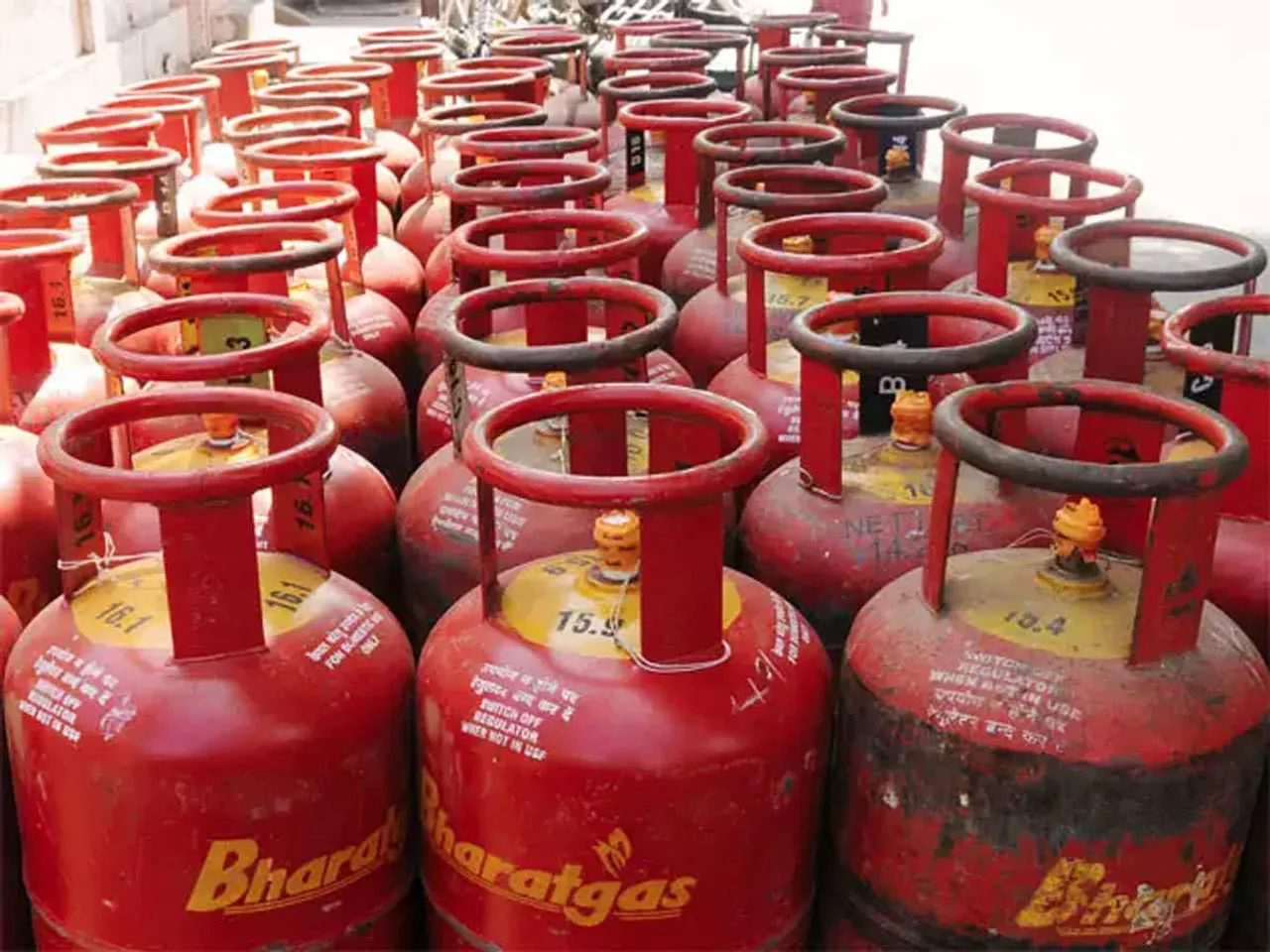 lpg gas cylinders.jpg