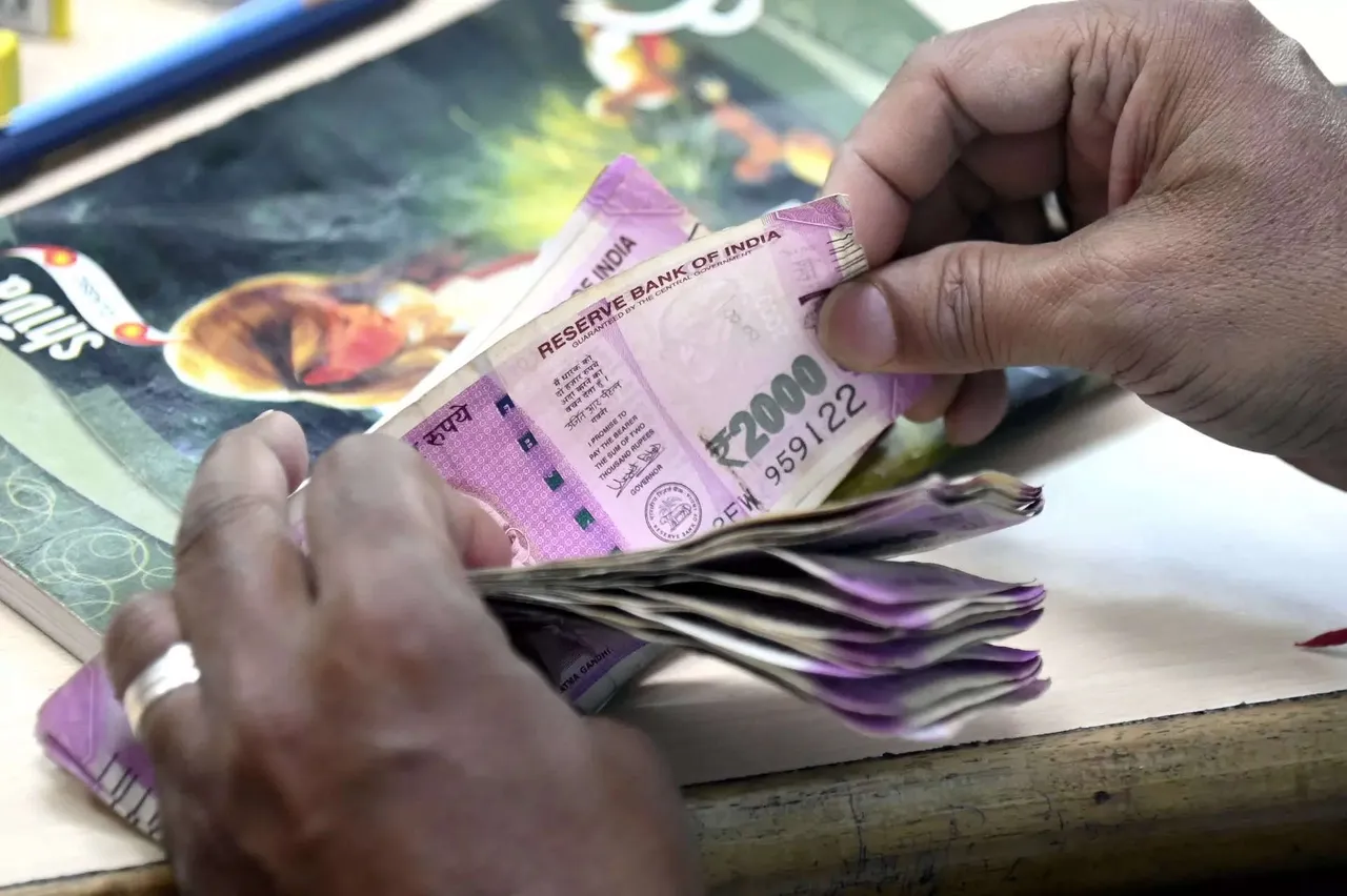 rs-2000-notes-RBI-currency