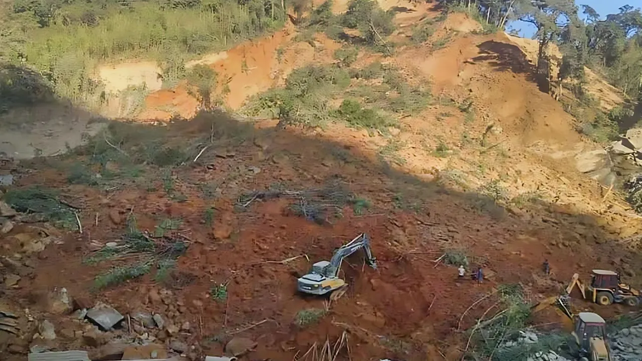 stone quarry collapses in Mizoram