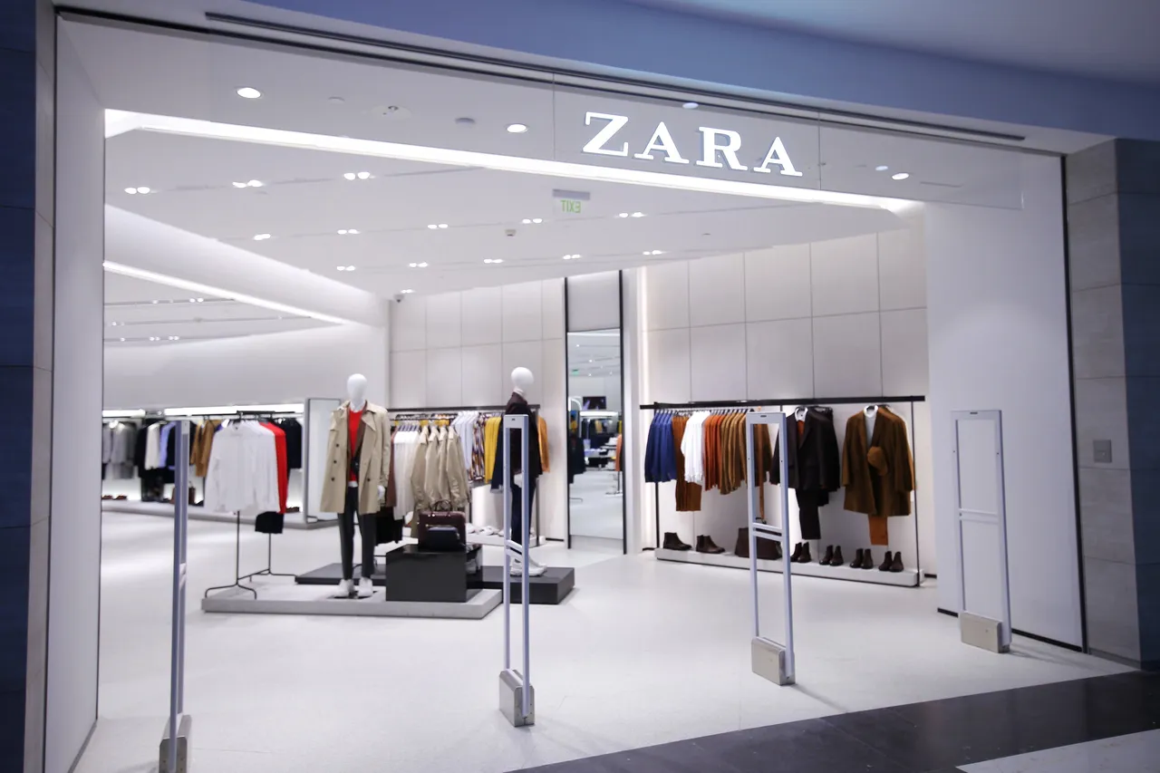 Zara store.jpg