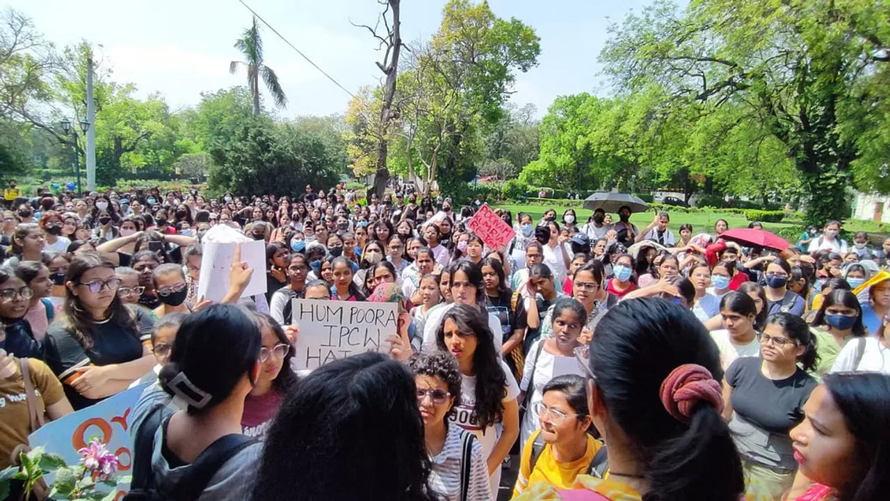 IP College Students Protest