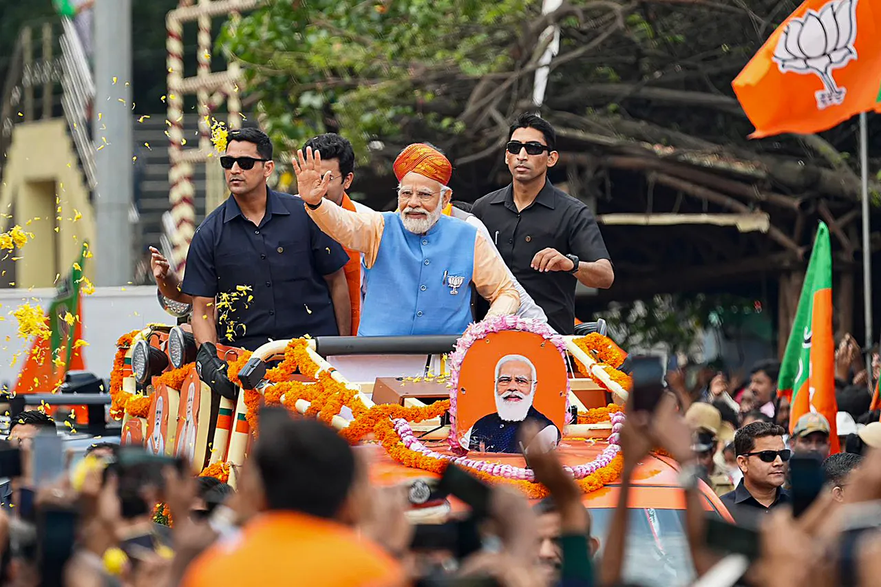 Modi road show.jpg