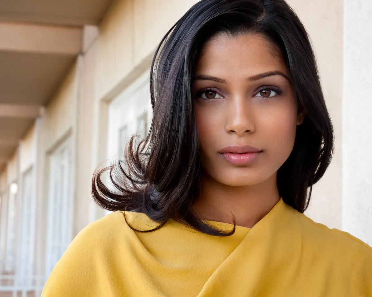 Freida Pinto.jpg