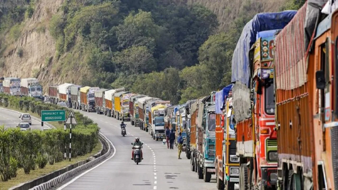 Jammu Kashmir national highway closed.jpg