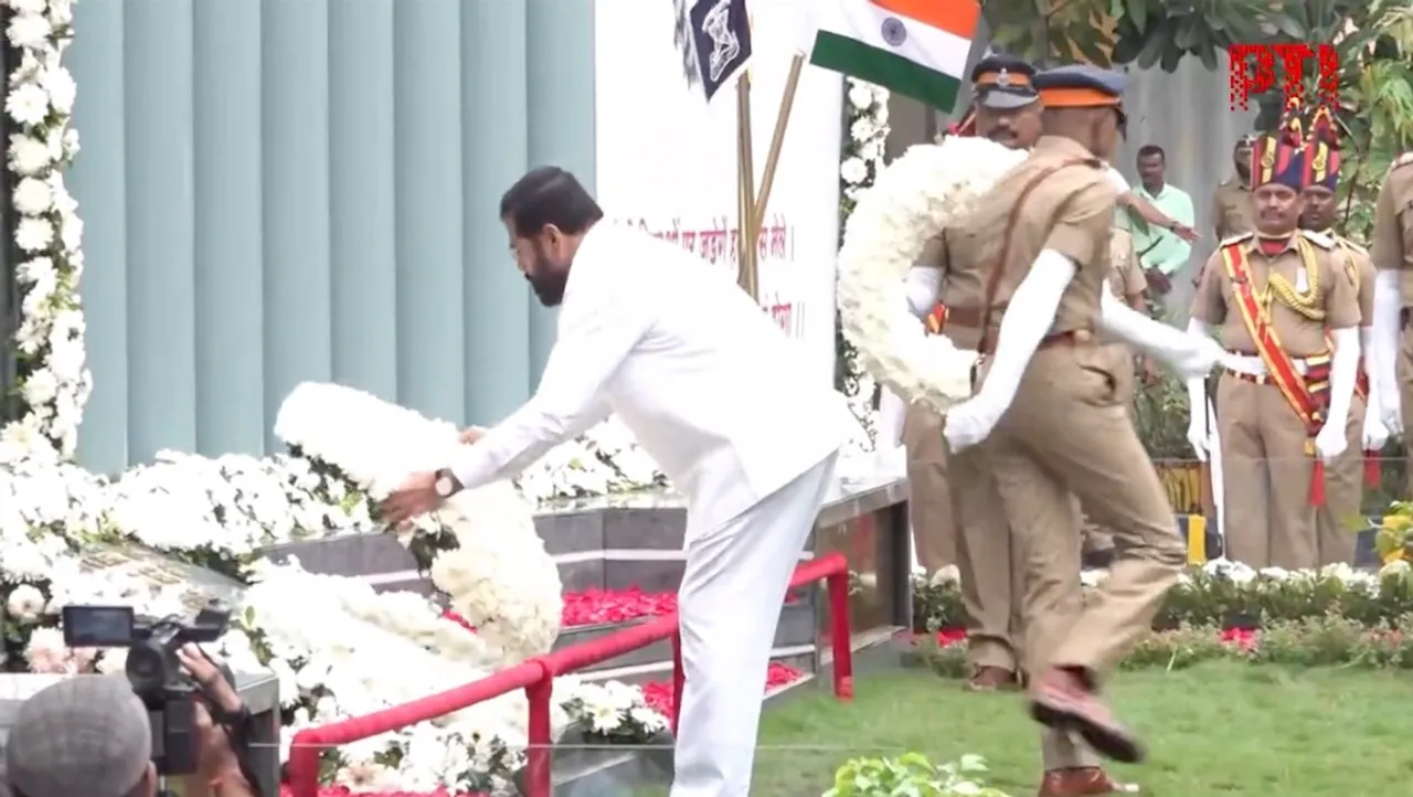 Maharashtra CM Eknath Shinde and Deputy CM Devendra Fadnavis pay tributes to martyrs of 26/11 at police headquarters in Mumbai