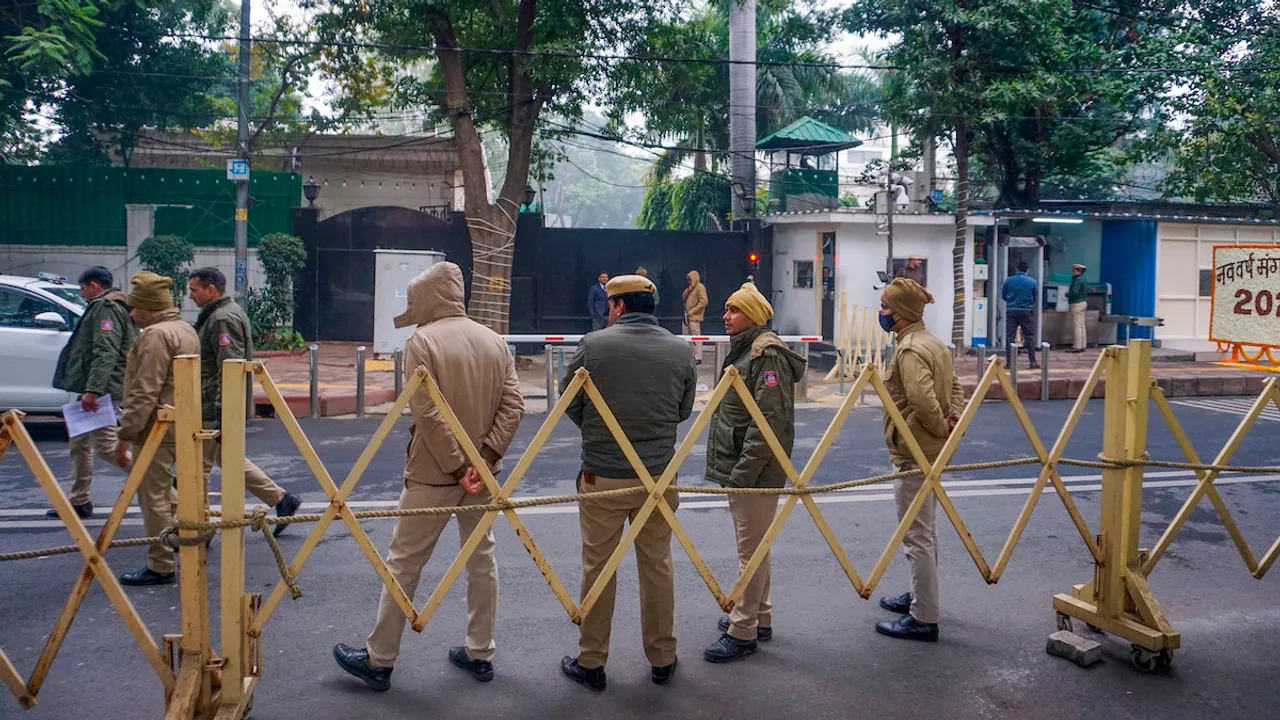 Delhi Police Arvind Kejriwal residence