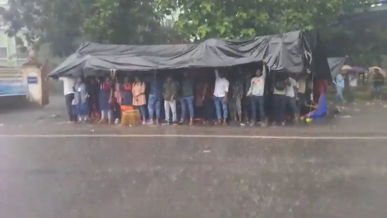 Heavy rain lashed several areas of Odisha