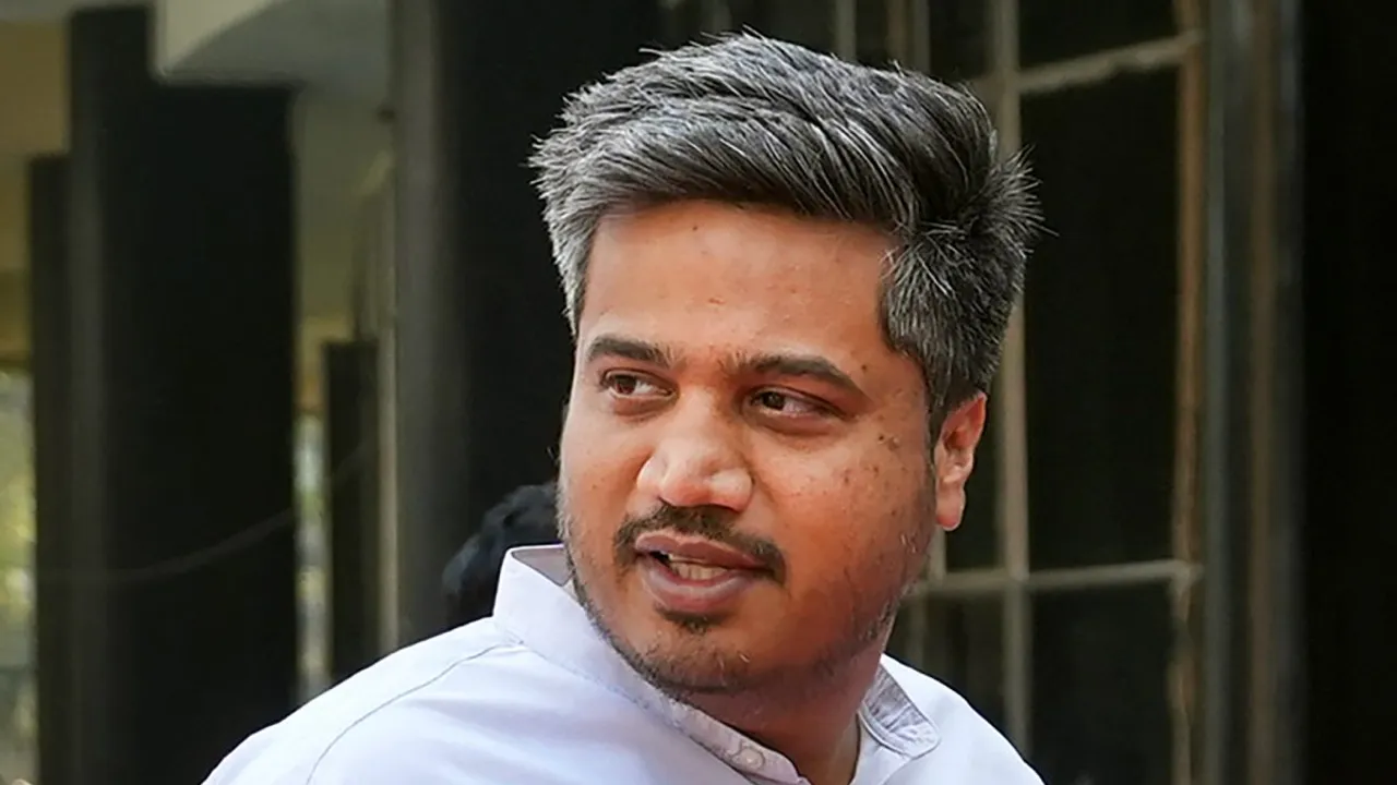 rohit pawar.jpg