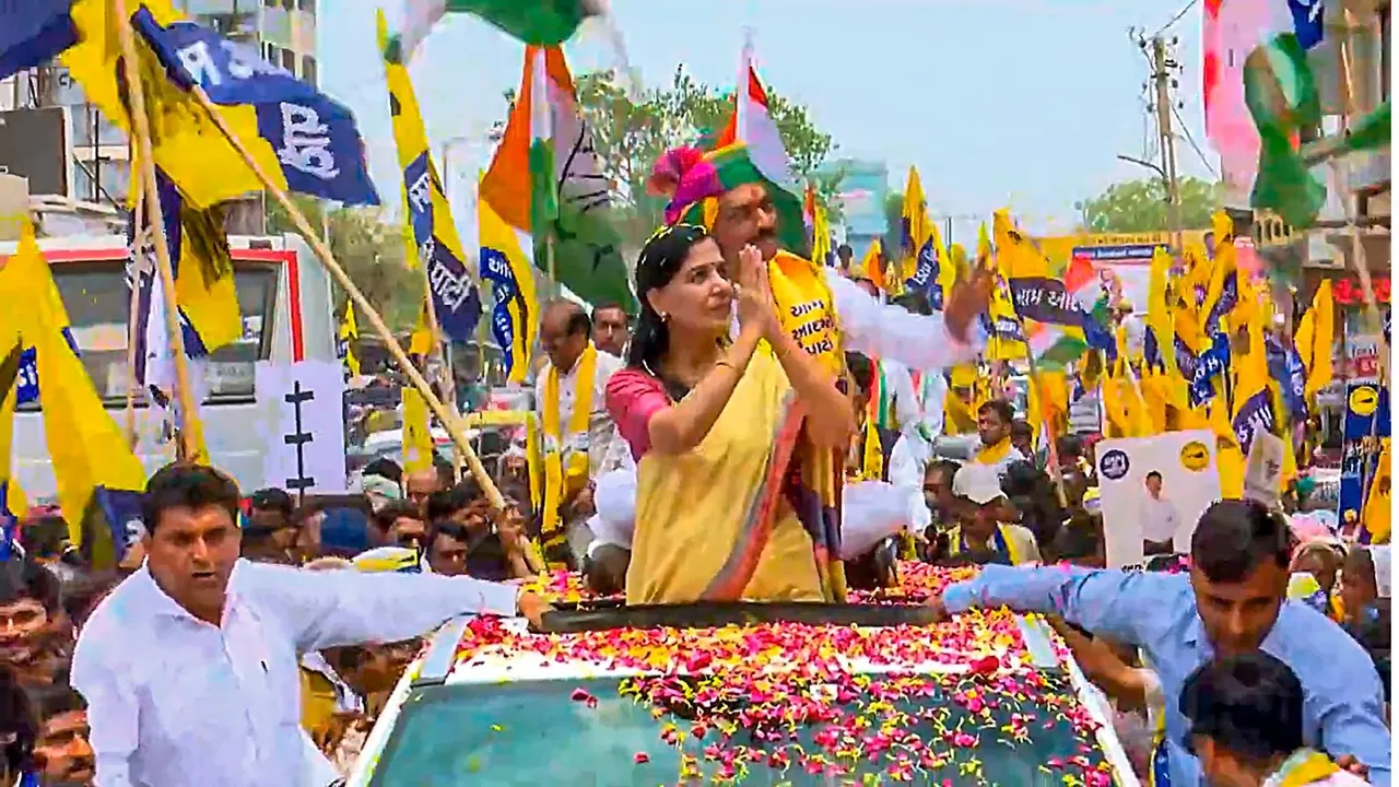 Jailed Delhi Chief Minister Arvind Kejriwal's wife Sunita Kejriwal during a roadshow in support of AAP candidate from Bhavnagar constituency Umesh Makwana