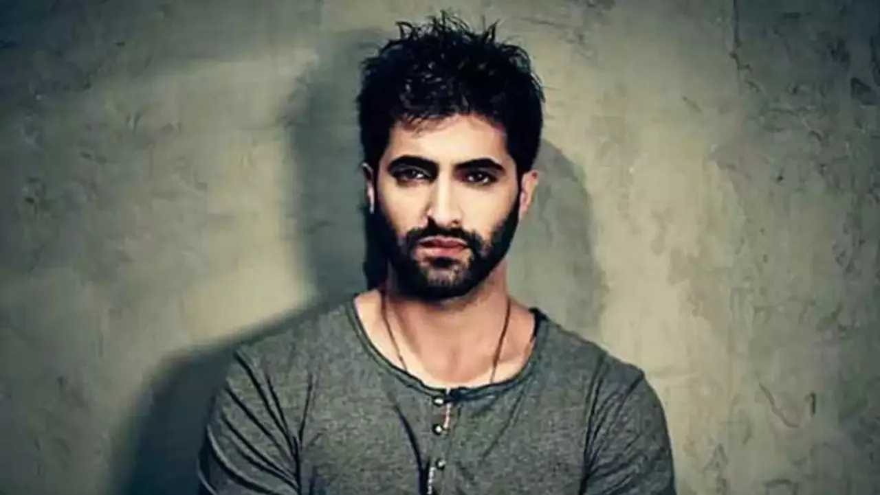 Akshay Oberoi.jpg