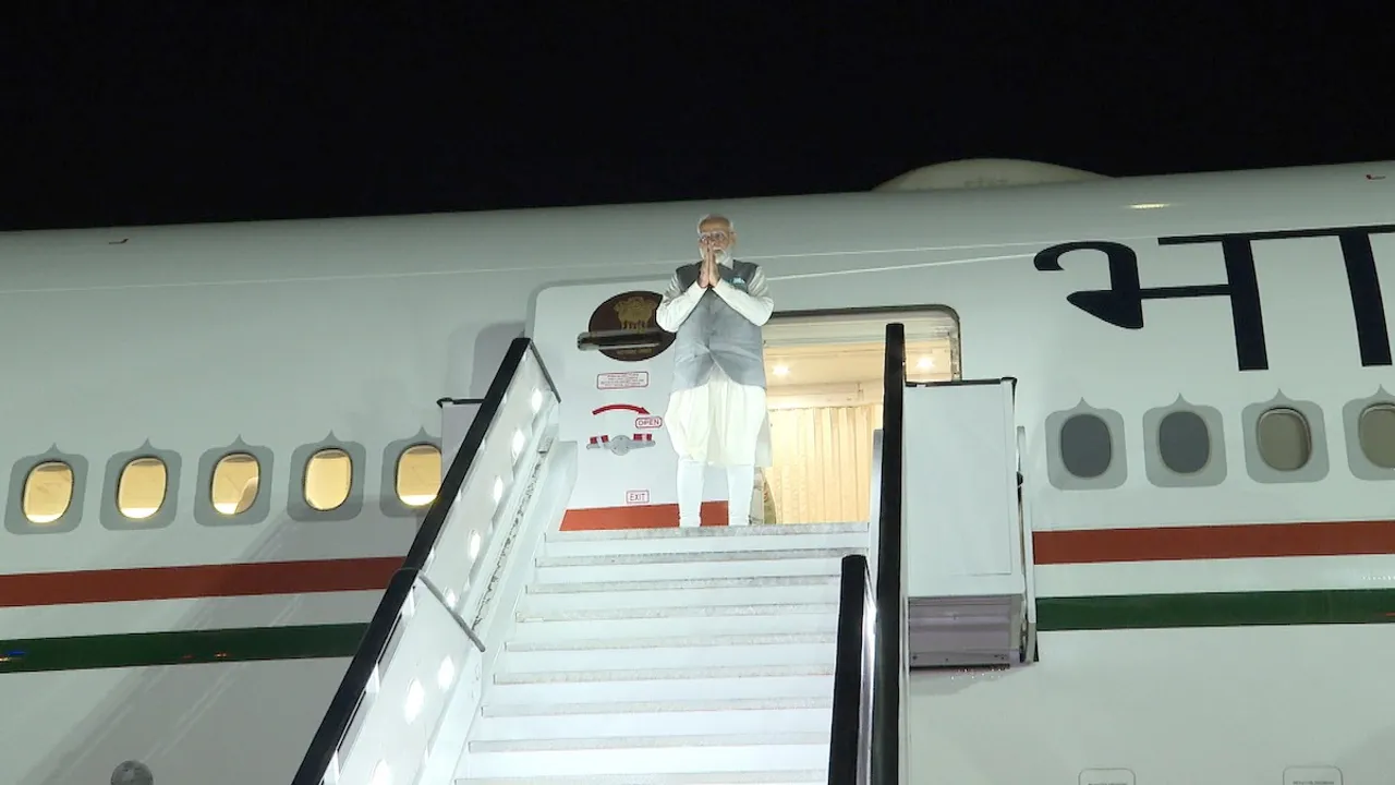 Narendra Modi wraps up South Africa visit, leaves for Greece