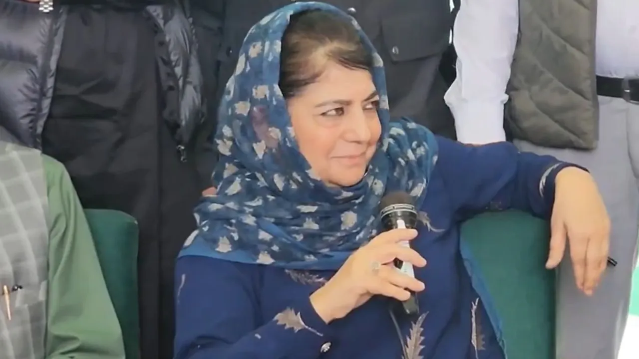 PDP president Mehbooba Mufti addressing workers at the party headquarters
