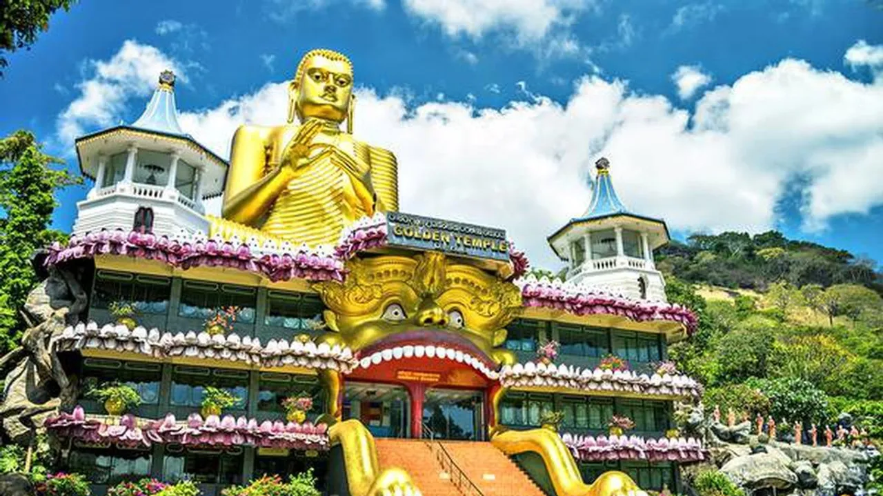 Sri Lanka tourism.jpg