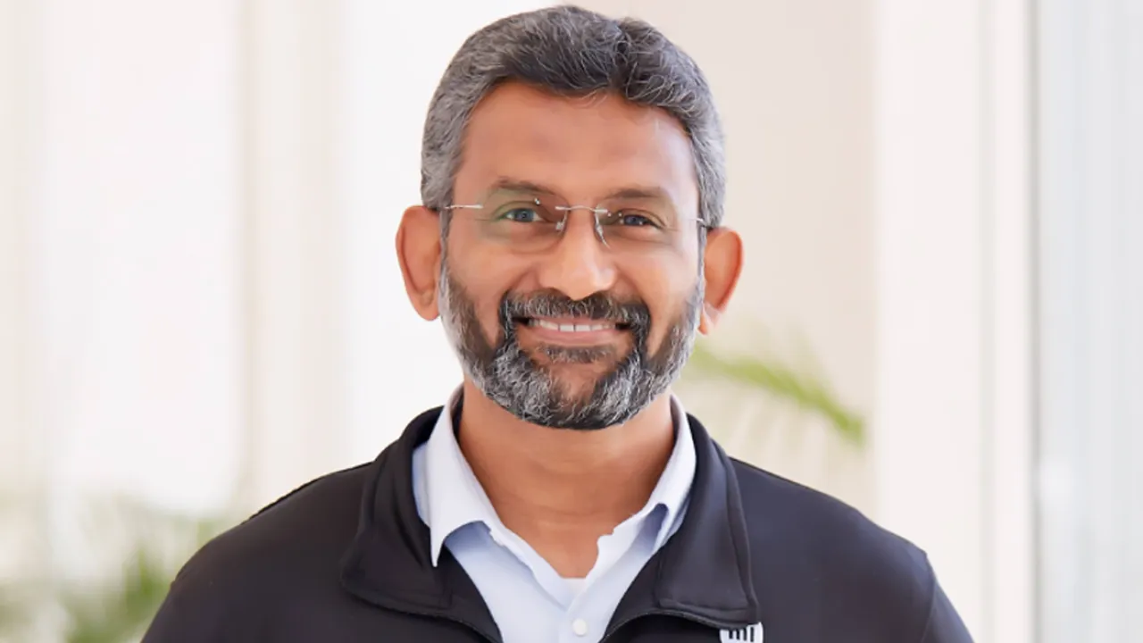  Muralikrishnan B.jpg
